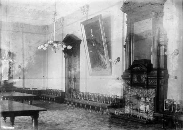 portsmouth guildhall 1890x.jpg